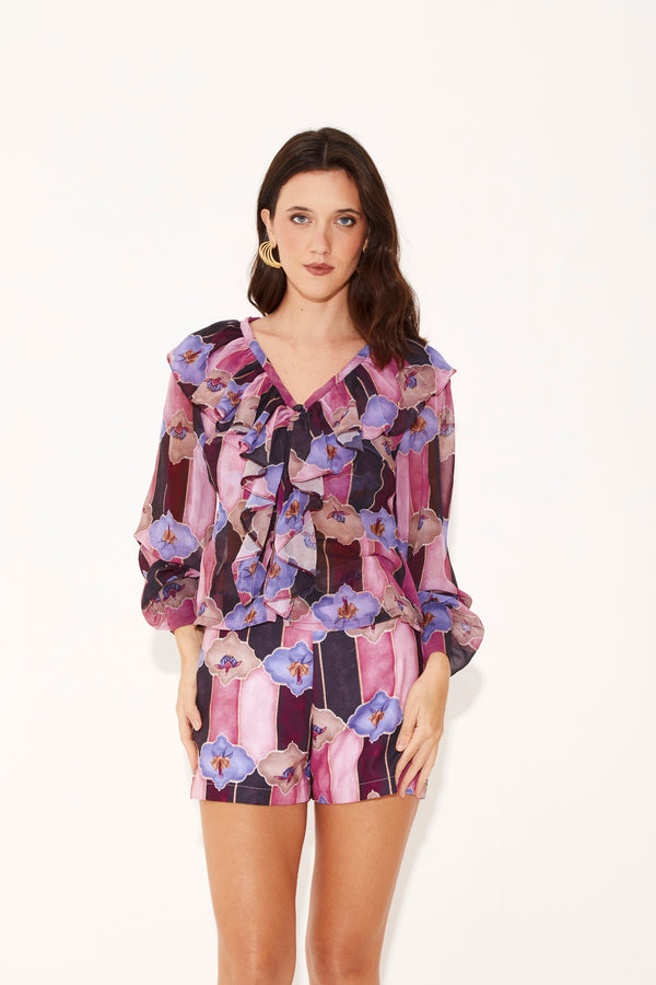 Total Look: Short Aline e Blusa Elise Tapestry